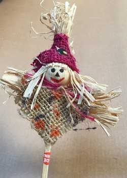 Vogelscheuche Jute, rot