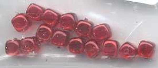 Böhmische Glaswürfel rot