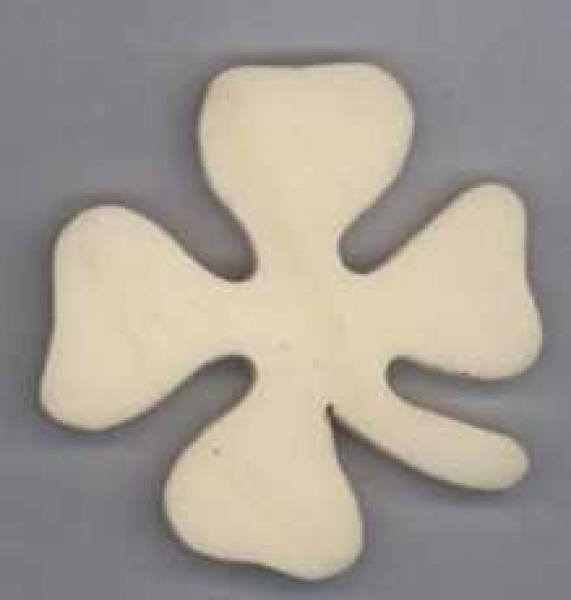 Holzkleeblatt mit Magnet