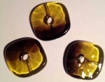 Fensterschmuck Scheibe oliv